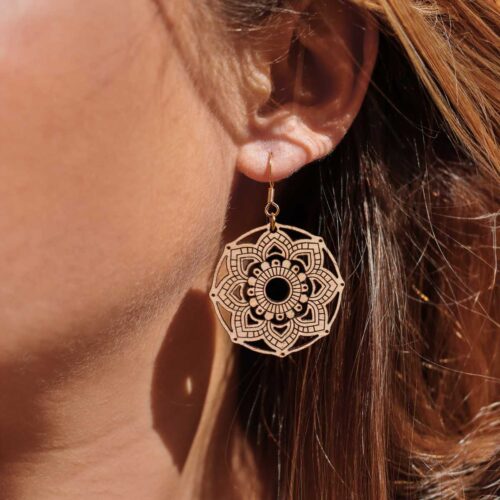 Boucles d'oreilles en bois mandala Elaïa