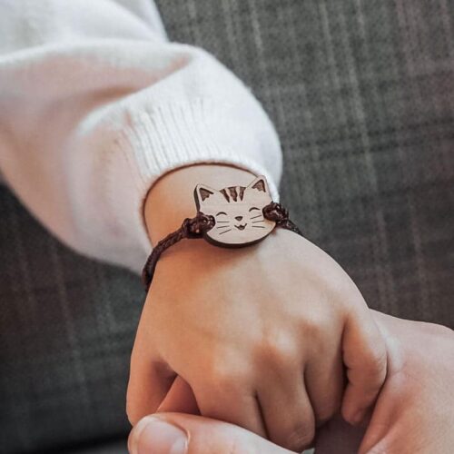 Bracelet en bois pour enfant chat Tom