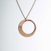 Collier-en-bois-luna-or-1 Collier en bois lune et mandala