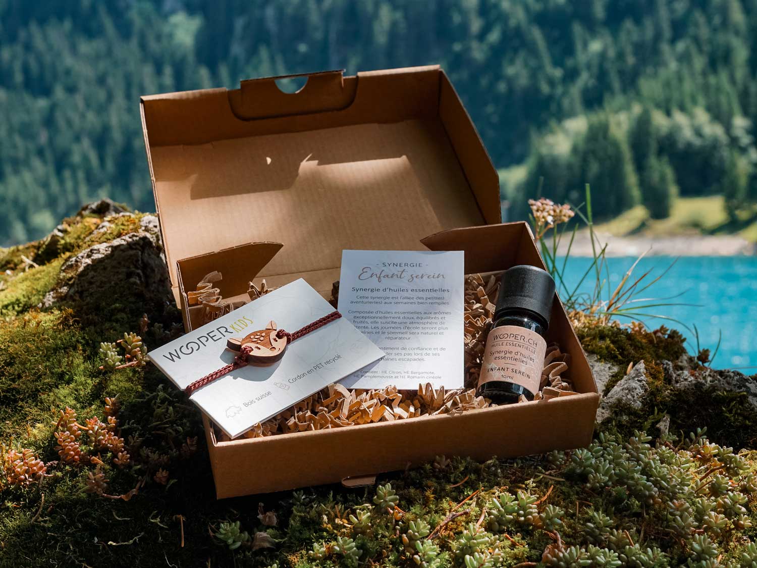 Coffret avec bijoux en bois et synergie d'huiles essentielles enfant serein