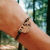 Bracelet en bois suisse paresseux
