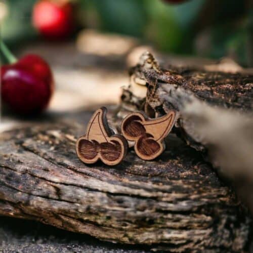 Clous d'oreilles en bois Cerises