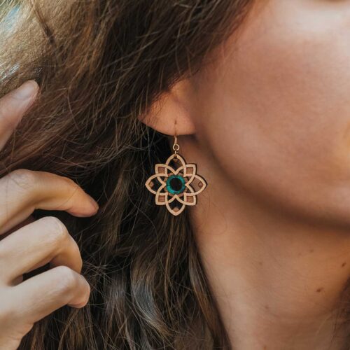 Boucles d'oreilles en bois Primavera bleu turquoise au motif floral