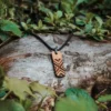 Collier en bois suisse pour homme Kryss au design moderne et masculin