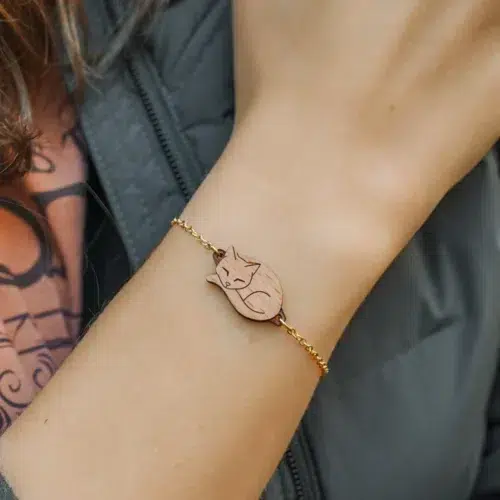 Bracelet en bois chat