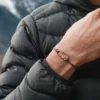 Bracelet en bois suisse inspiré de la montagne Haut de Cry
