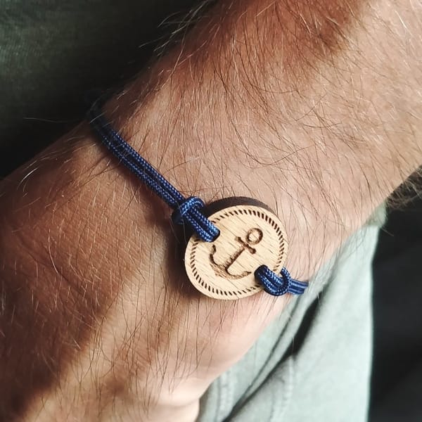 Bracelet-en-bois-Ancor.jpg Bracelet en bois Ancor