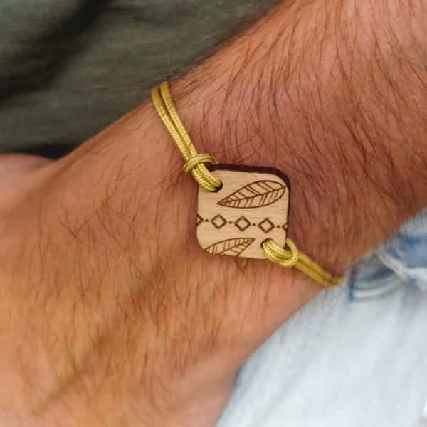 Bracelet-en-bois-Poca-600x600-1.jpg Bracelet en bois Poca