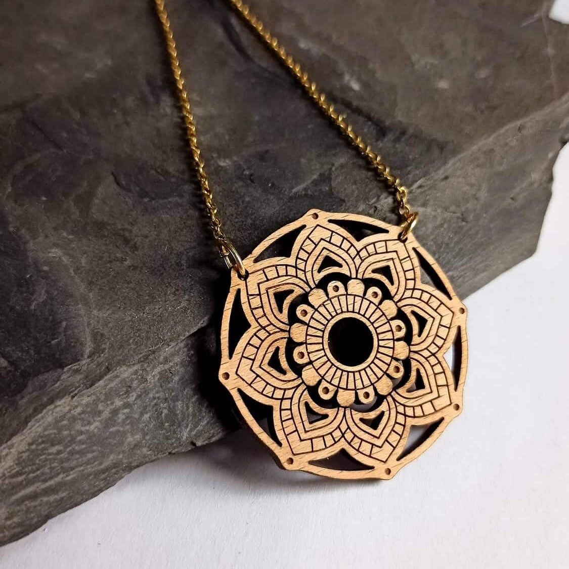 Collier en bois Elaïa