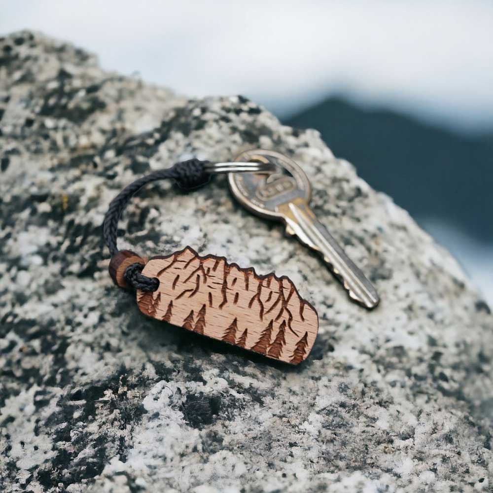 Poprte-cles-en-bois-dents-du-midi-1.jpg Porte-clés en bois Dents du Midi