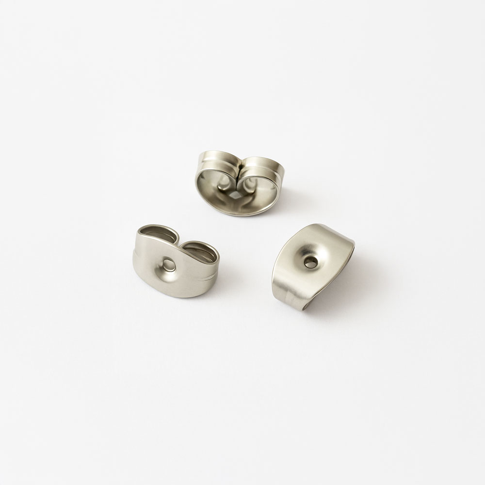 Poussoirs de clous d'oreilles en acier inoxydable